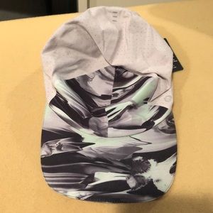 Brand new with tags Lululemon Fast and Free Run Hat